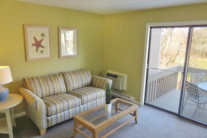 Room 35 of 73