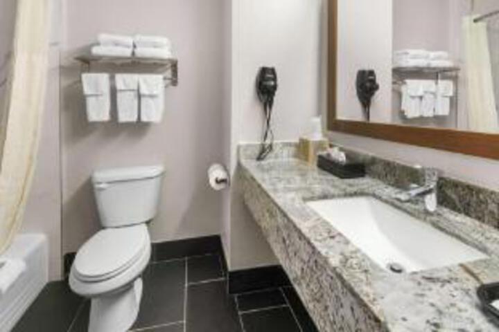 Best Western Winscott Inn & Suites