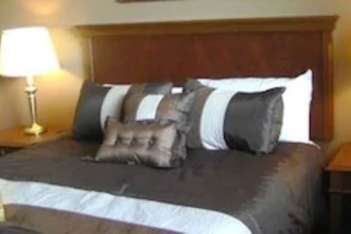 Talbot Trail Inn & Suites