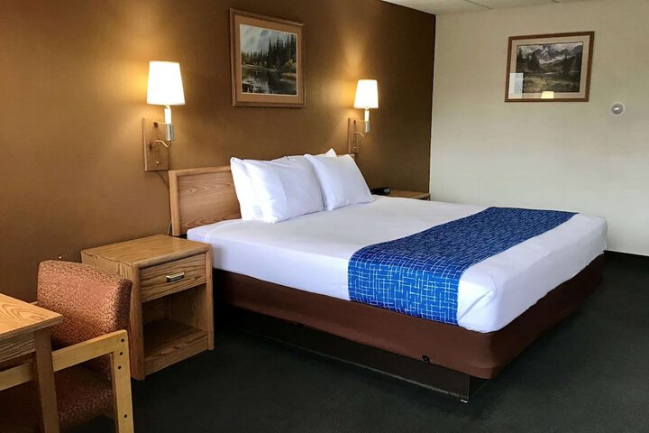 Room 3 of 15