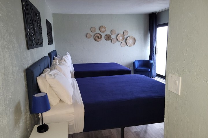 Room 43 of 64