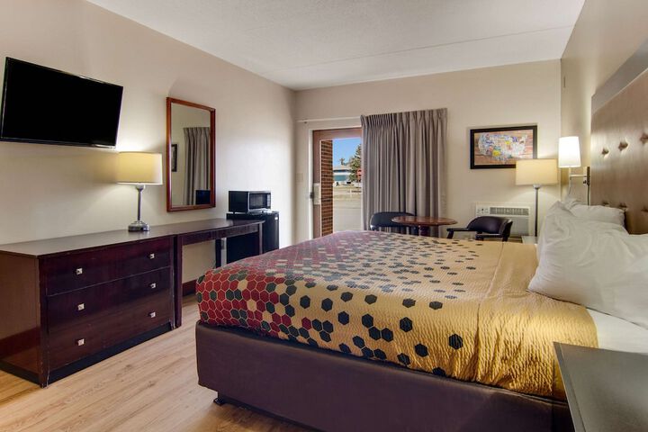 Econo Lodge Cadillac