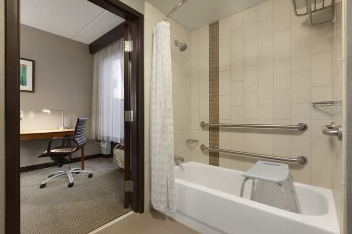 Room 14 of 26