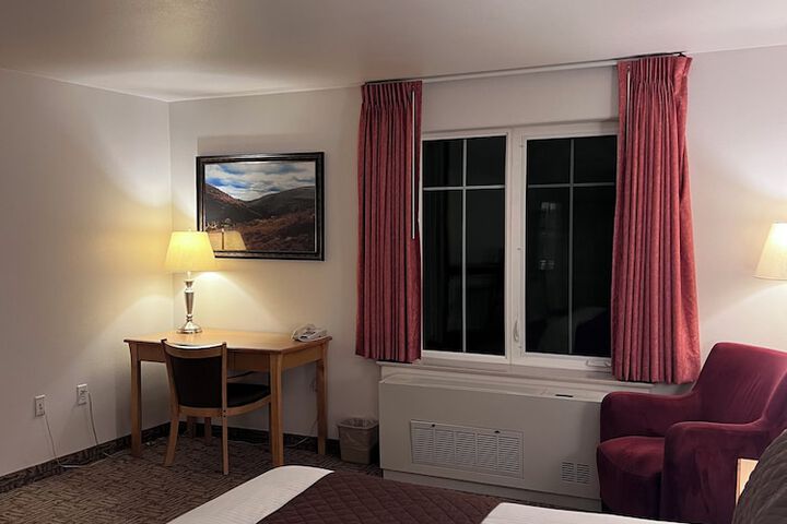 Room 30 of 62