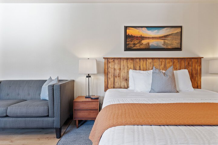 Room 25 of 120