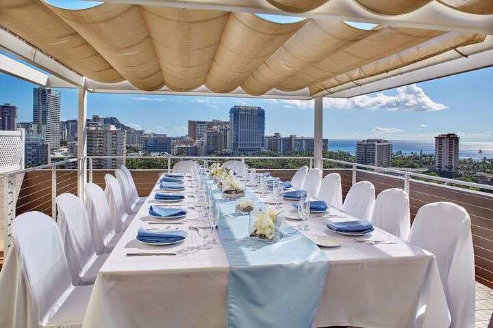 DoubleTree by Hilton Hotel Alana - Waikiki Beach