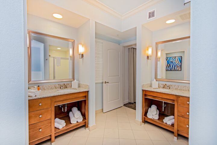 Room 32 of 187