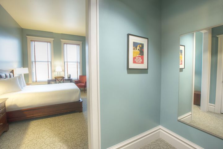 Montvale Hotel