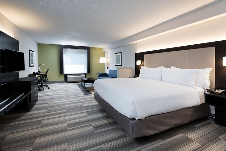 Holiday Inn Express & Suites Florence I-95 & I-20 Civic Center by IHG