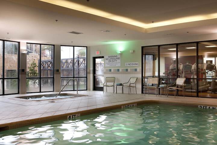 Courtyard Marriott Denton