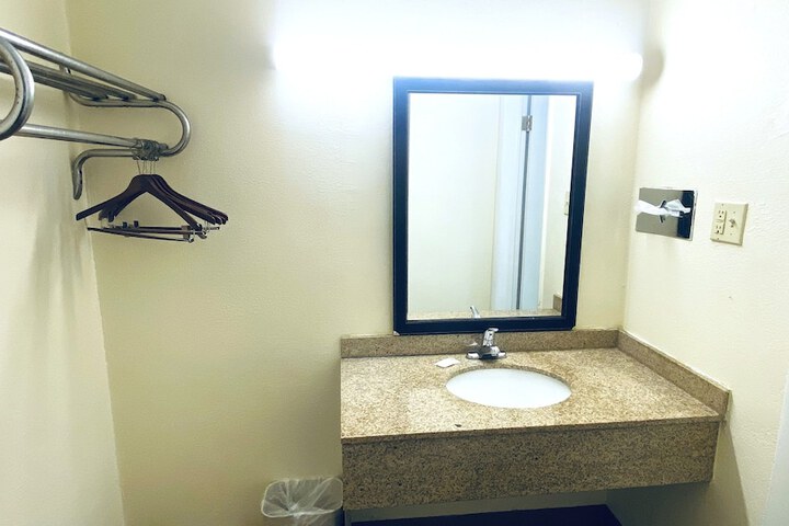 Travelodge by Wyndham Shamokin Dam / Selinsgrove