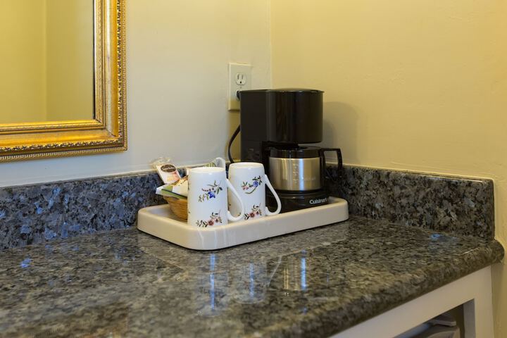 Breakfast/Coffee Service 22 of 23