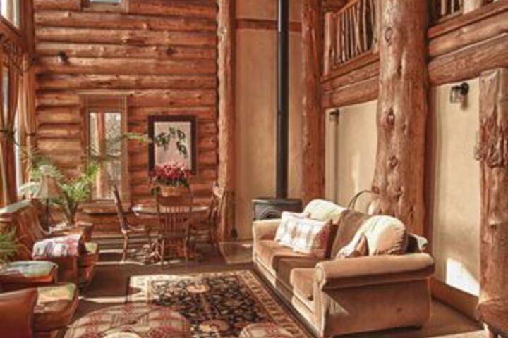 Bigfoot Lodge B & B