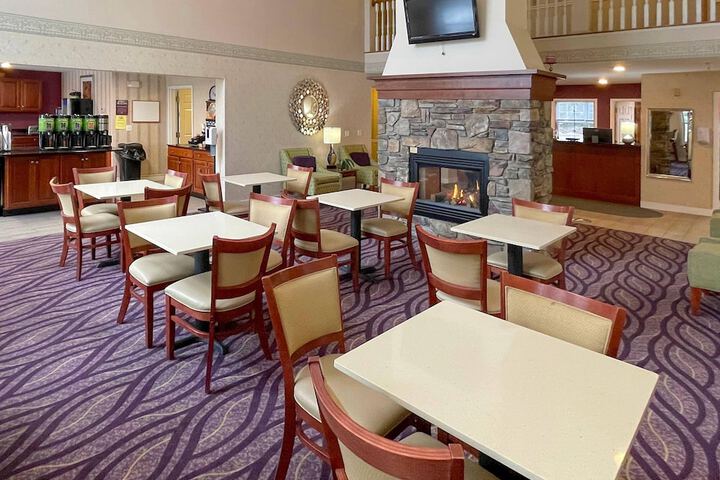 Smart Suites an Ascend Collection Hotel