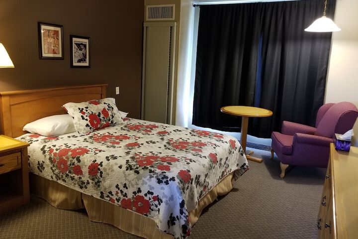 Room 25 of 82
