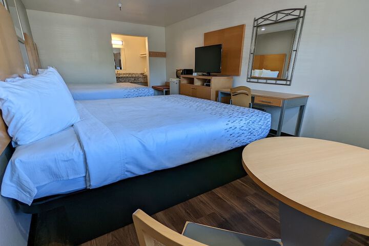 Room 49 of 80