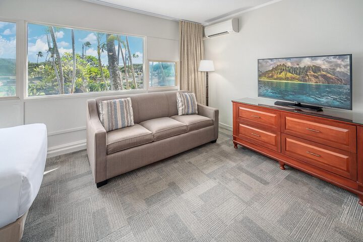 Maui Beach Hotel