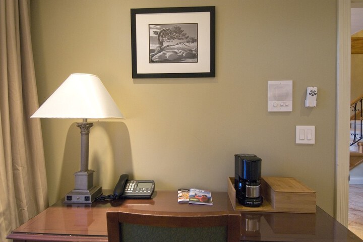 Room 30 of 57