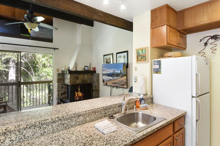 Enjoy Forest Views Retreat at Kingswood Village!