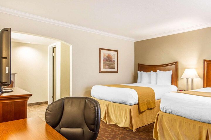 Room 21 of 36