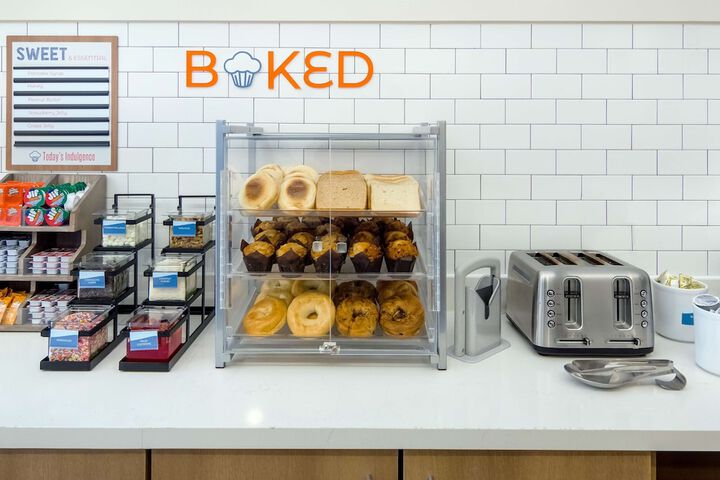 Breakfast/Coffee Service 46 of 60