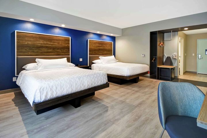Room 21 of 40
