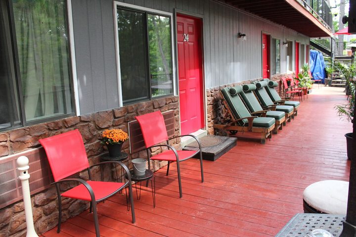Hotel 6 of 219