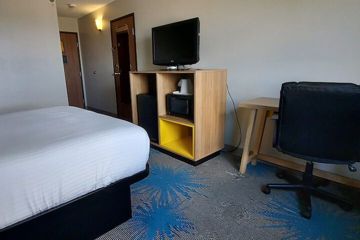 Room 22 of 35