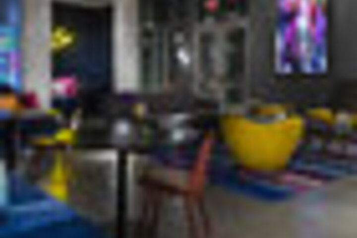 Lounge 396 of 462