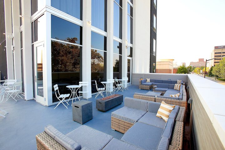 Terrace/Patio 35 of 36