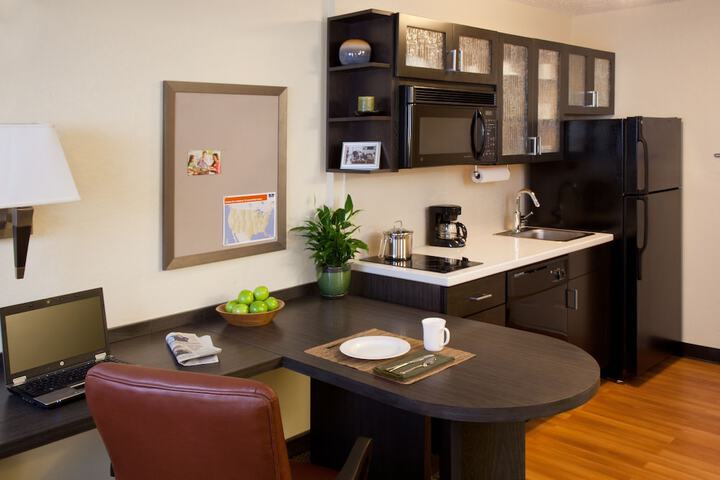 Room 14 of 32