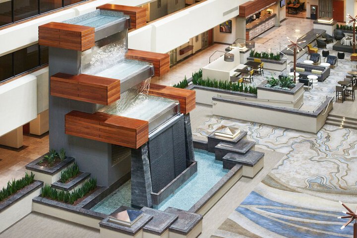 DoubleTree by Hilton Fresno Convention Center