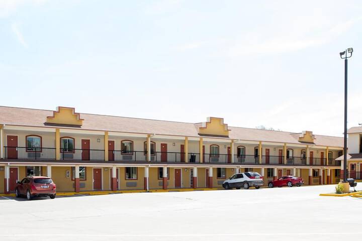 Hotel 14 of 53