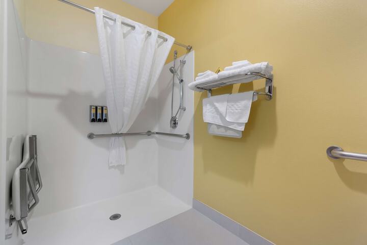 Room 18 of 31
