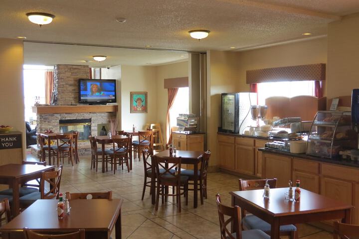 Baymont Inn & Suites by Wyndham