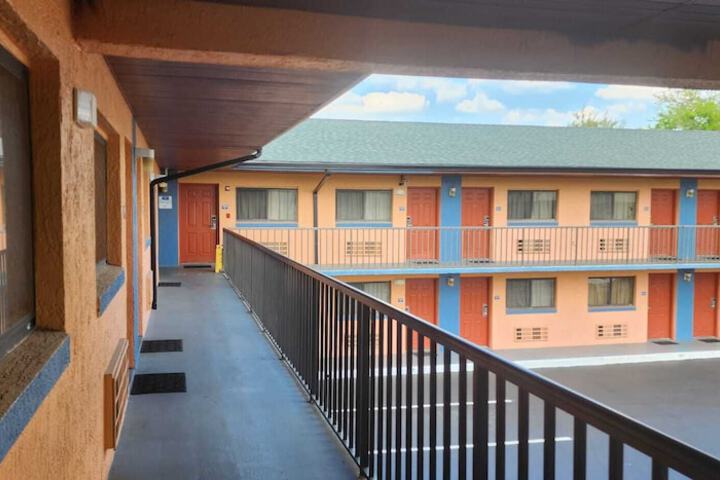 Rodeway Inn Apopka South