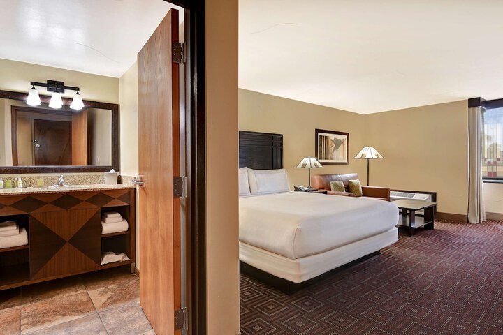 Room 12 of 68