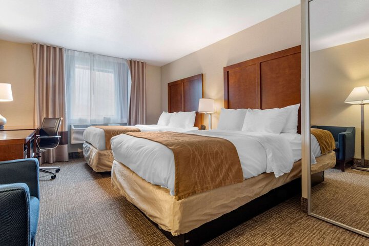 Comfort Inn & Suites South Hill I-85