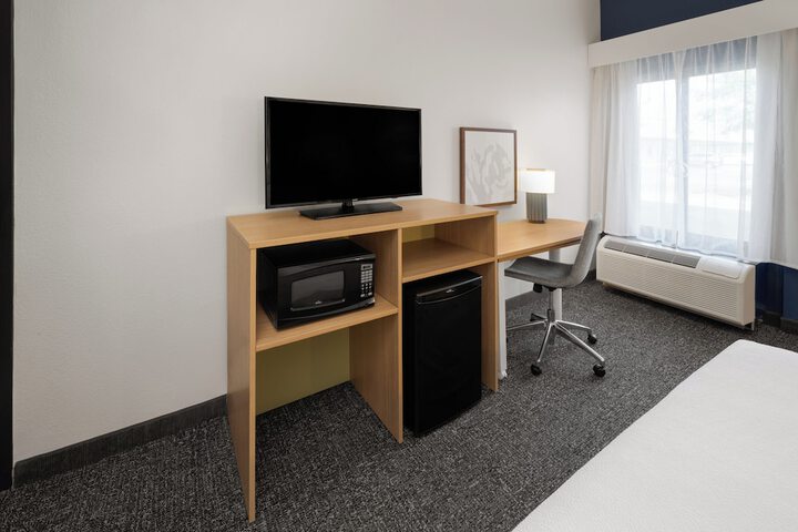 Spark by Hilton Decatur