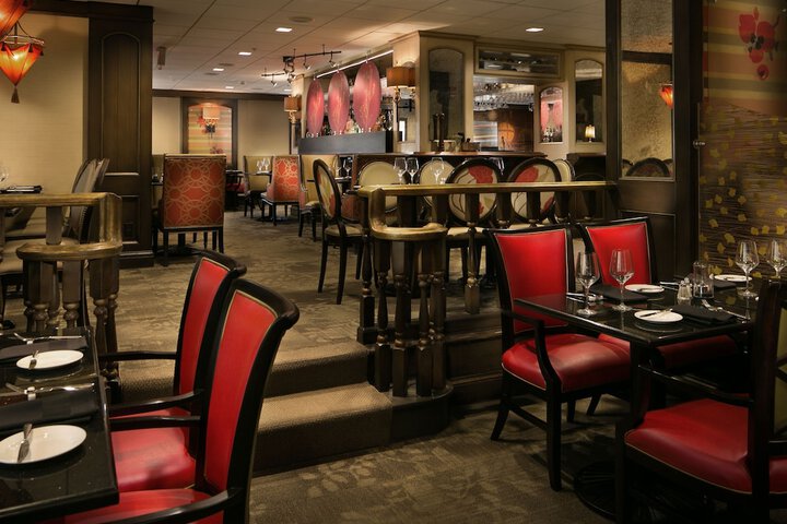 Dining 76 of 123