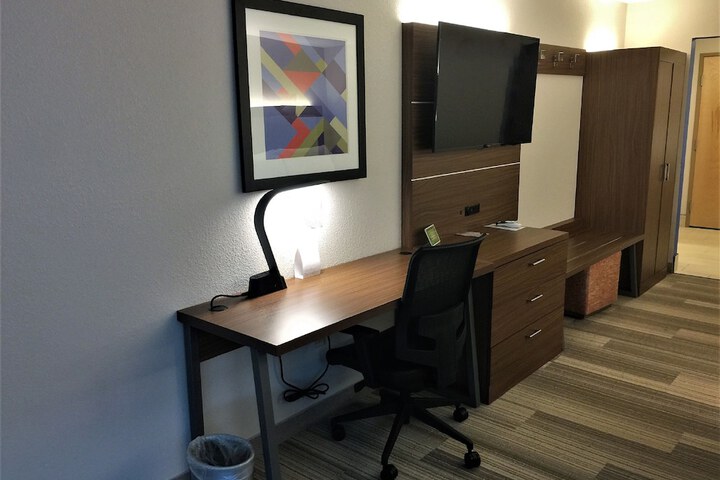 Holiday Inn Express & Suites Danville by IHG