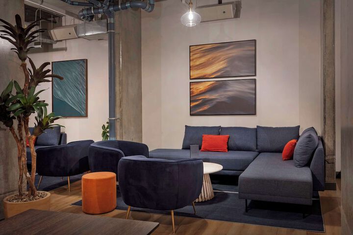 The Loom Hotel Tapestry Collection by Hilton