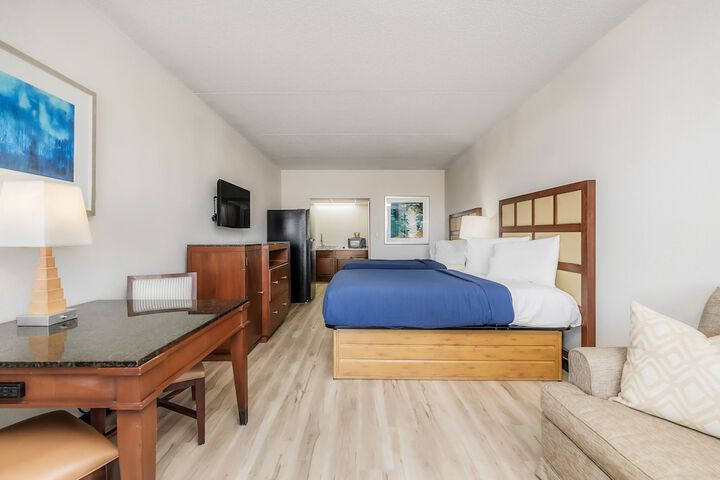 Room 32 of 38