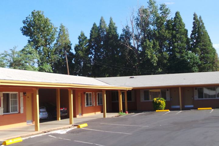 Relax Inn of Yreka