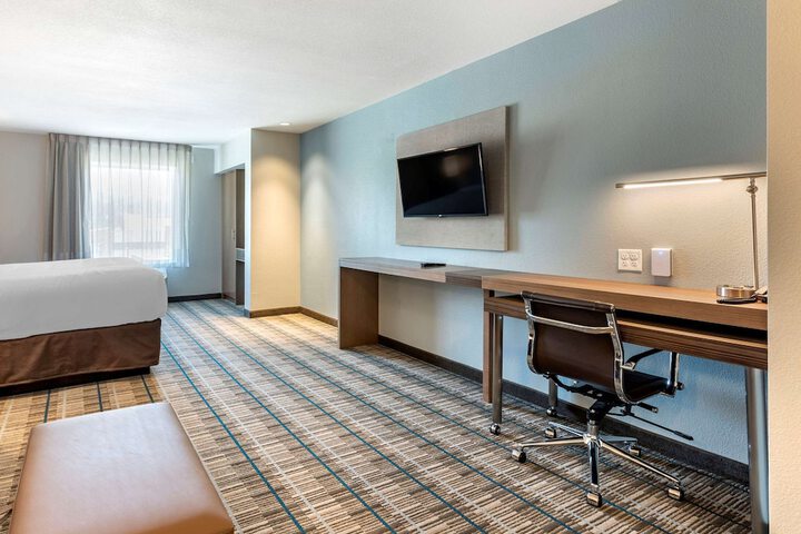 Room 15 of 41