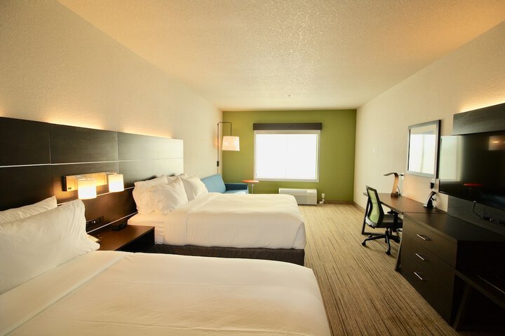 Room 7 of 25