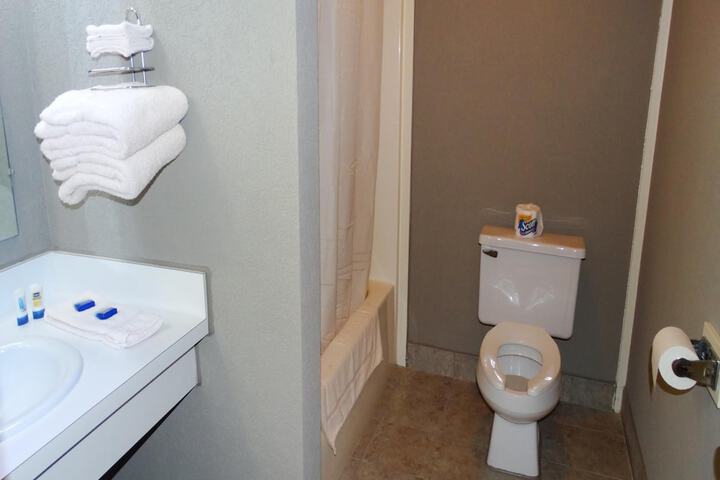 Room 7 of 30