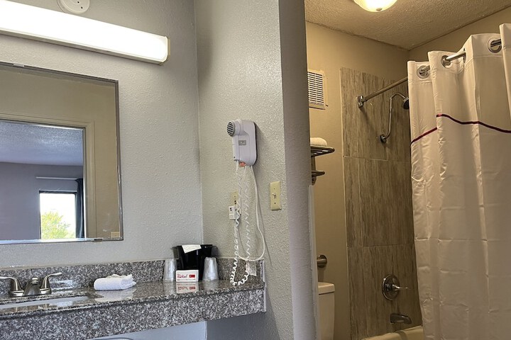 Room 12 of 15