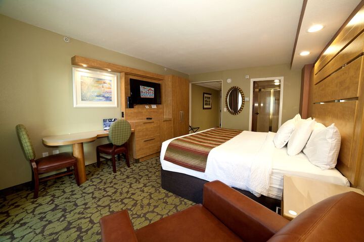 DeSoto Beach Hotel