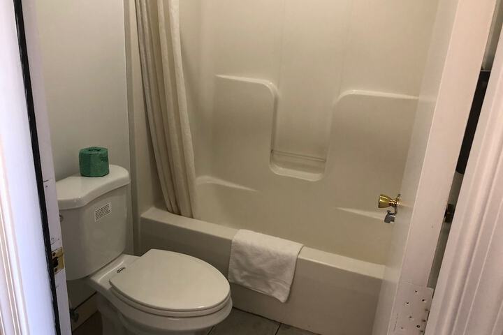 Room 13 of 14